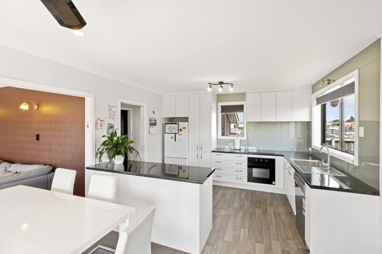 Photo of property in 67 Boston Avenue, Hornby, Christchurch, 8042