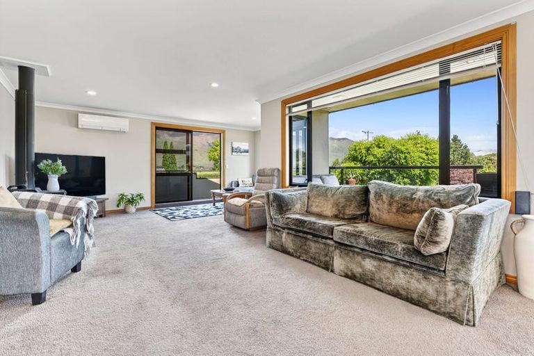 Photo of property in 9 Totara Terrace, Wanaka, 9305