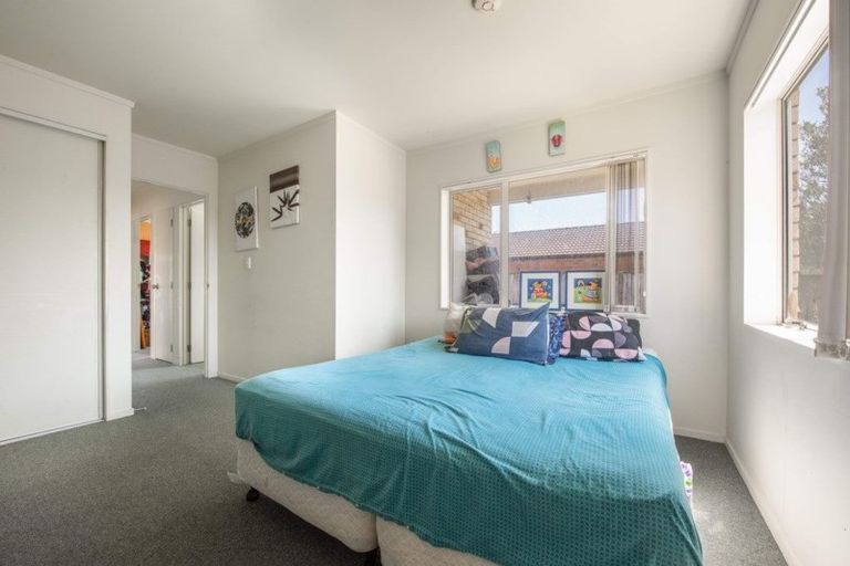 Photo of property in 21 Kona Crescent, Henderson, Auckland, 0610