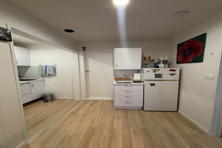 Photo of property in 1/20 Fulford Street, New Plymouth, 4310