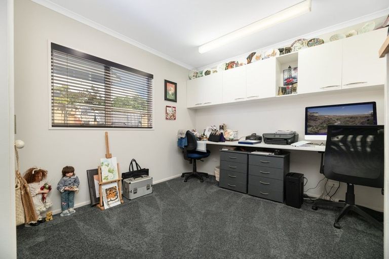 Photo of property in 50 Seychelles Drive, Papamoa Beach, Papamoa, 3118