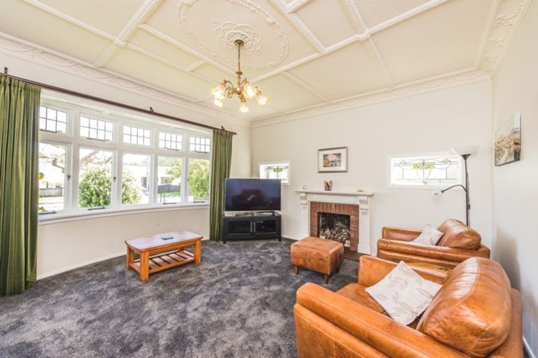 Photo of property in 3 Ngapuhi Street, Saint Johns Hill, Whanganui, 4501
