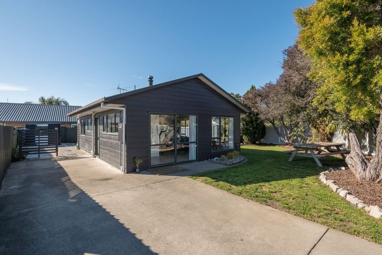 Photo of property in 2 Tillson Crescent, Motueka, 7120