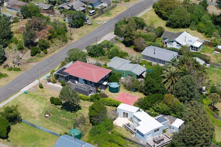 Photo of property in 141 Kahukura Avenue, Waitarere Beach, Levin, 5510