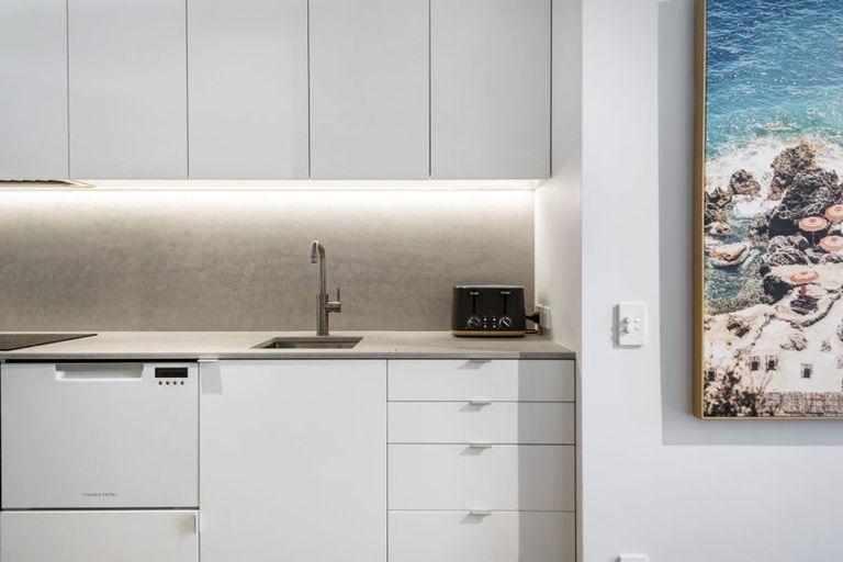 Photo of property in 14/73 Princes Street, Northcote Point, Auckland, 0627