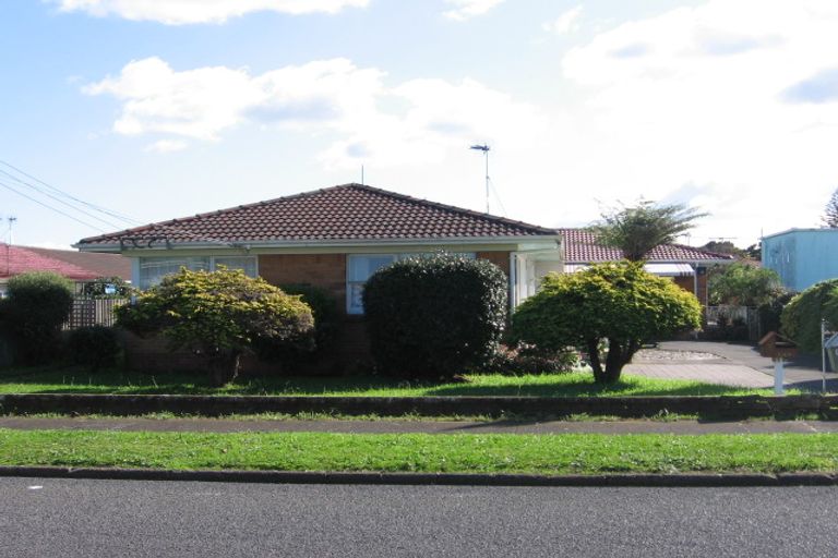 Photo of property in 1/5 Elizabeth Avenue, Papatoetoe, Auckland, 2025