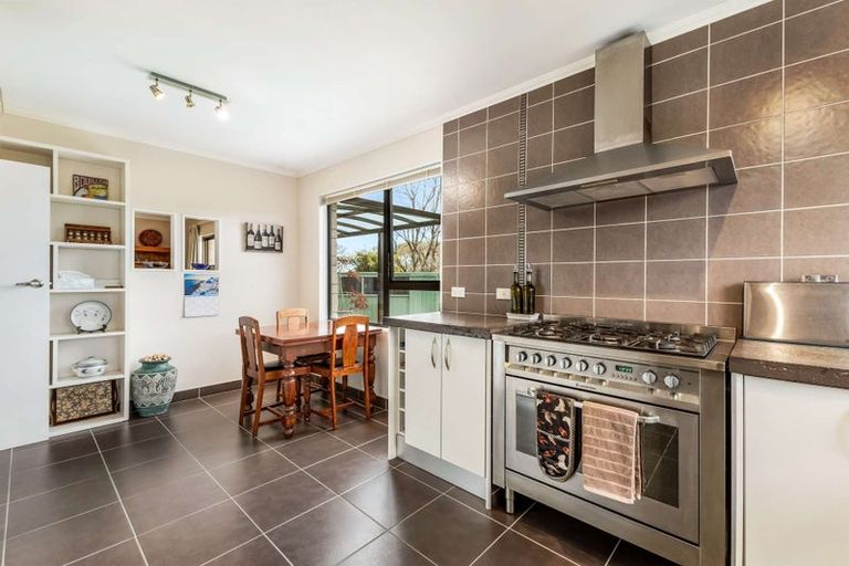 Photo of property in 351 Tukapa Street, Hurdon, New Plymouth, 4310