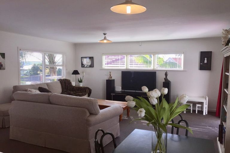 Photo of property in 1/18 Francis Street, Hauraki, Auckland, 0622