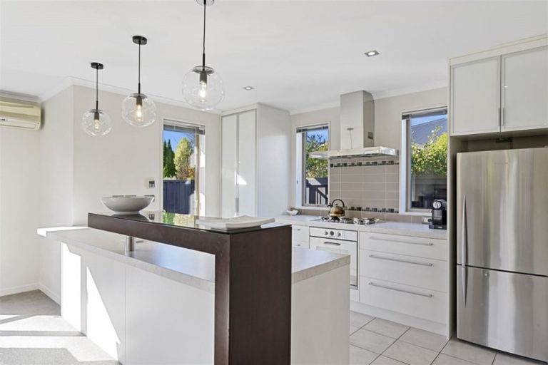 Photo of property in 11 Tainui Street, Somerfield, Christchurch, 8024