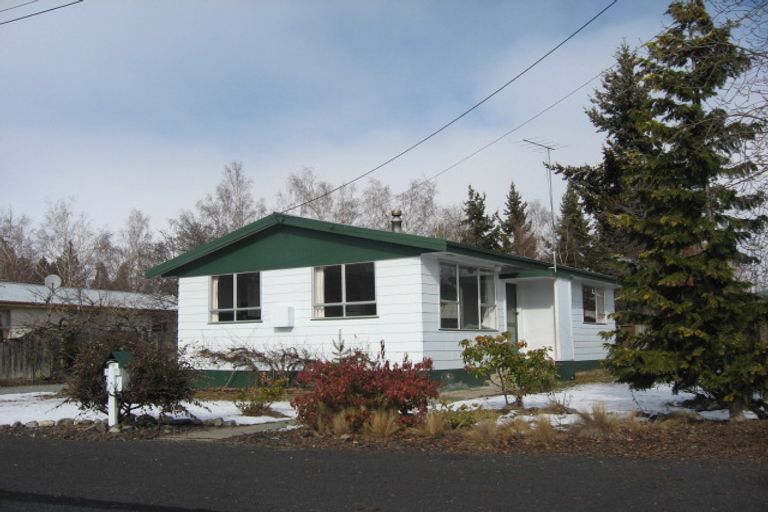 Photo of property in 15 Huxley Place, Twizel, 7901