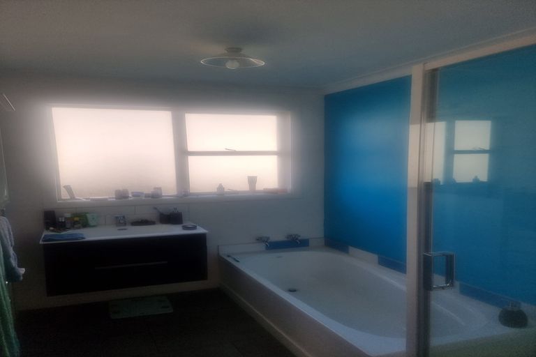 Photo of property in 20 Matipo Street, Takaro, Palmerston North, 4410