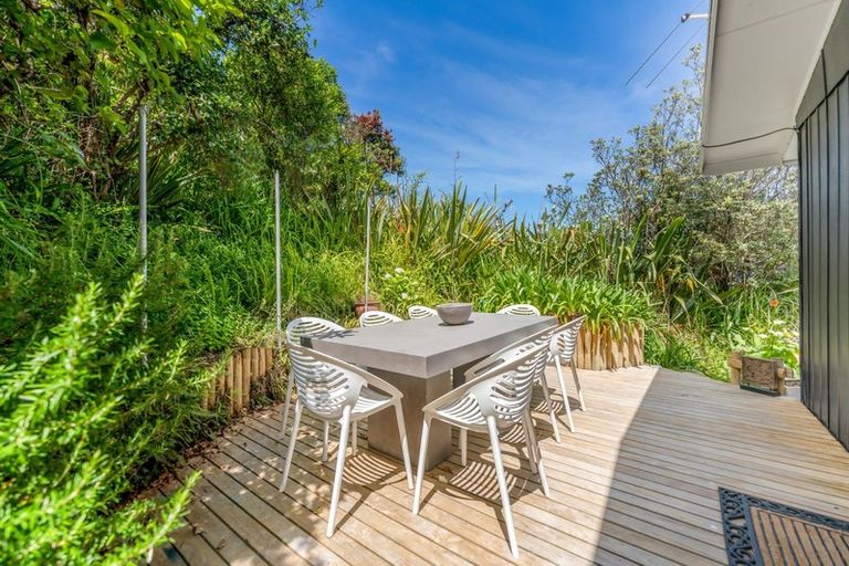 Photo of property in 57 Grand View Road, Leigh, 0985