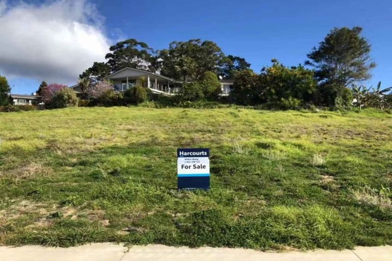 Photo of property in 57 Symes Drive, Red Beach, 0932