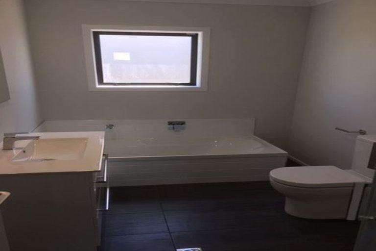 Photo of property in 12 Retallick Place, Flagstaff, Hamilton, 3210