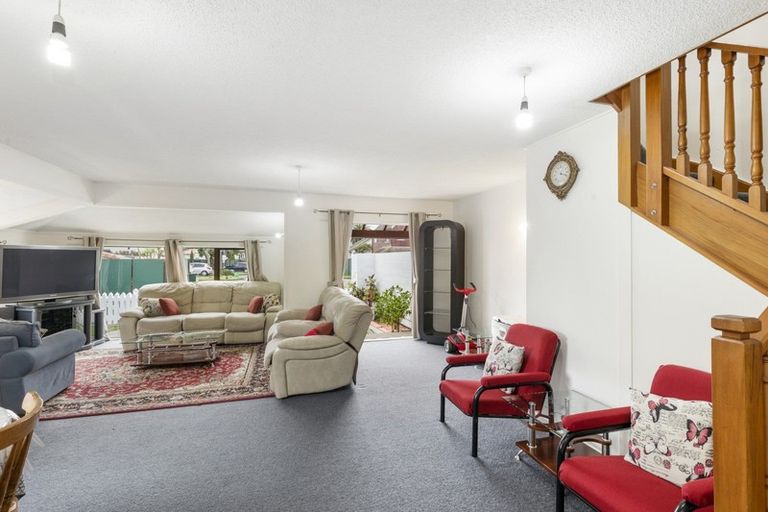 Photo of property in 10/17u Randwick Crescent, Moera, Lower Hutt, 5010