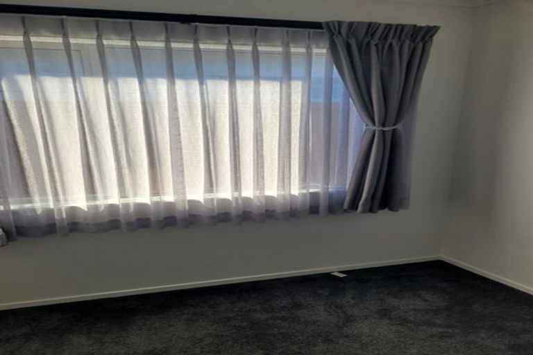 Photo of property in 18 Kutukutu Street, Takanini, 2112