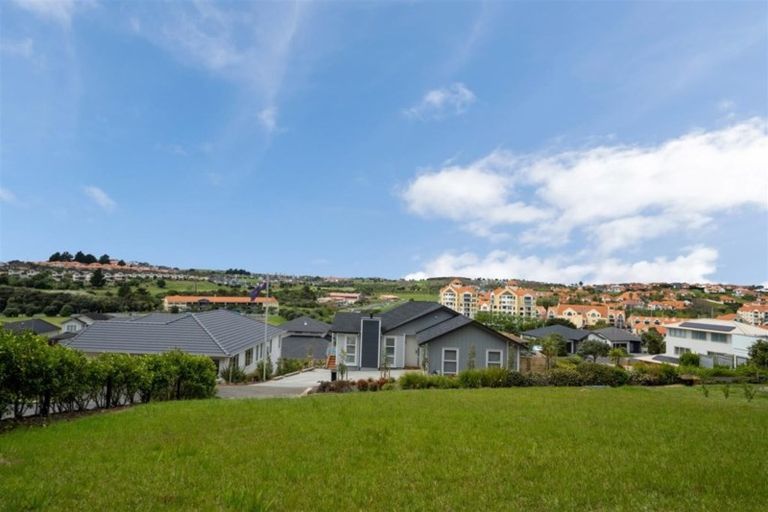 Photo of property in 30 Bella Vista Drive, Gulf Harbour, Whangaparaoa, 0930