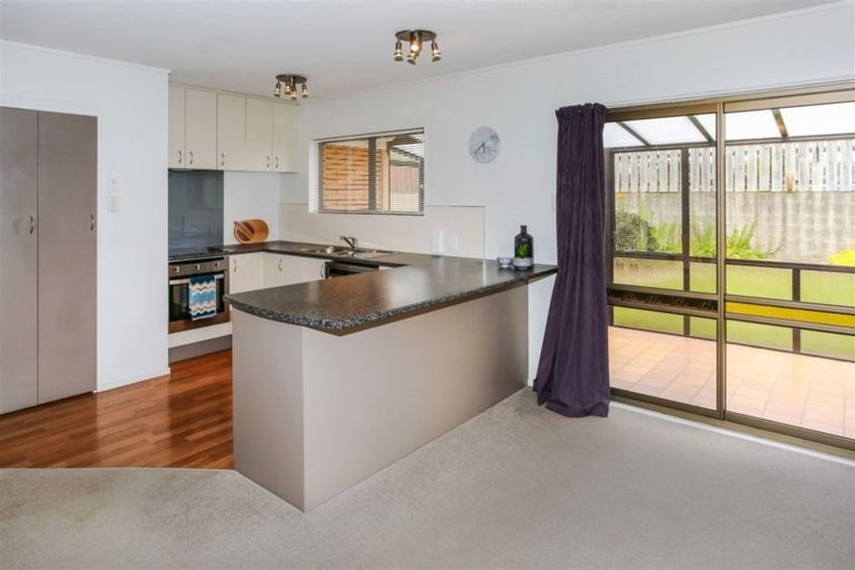 Photo of property in 71f Queen Street, Pukekohe, 2120