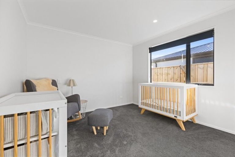 Photo of property in 33 Te Hurunui Drive, Pegasus, 7612