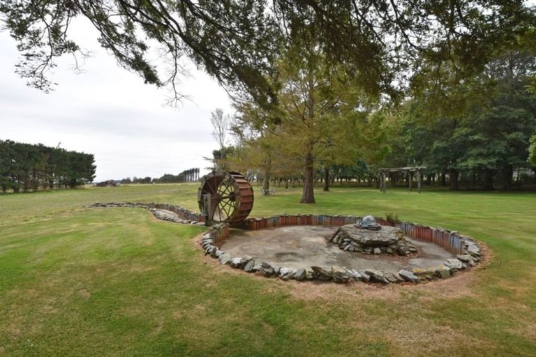 Photo of property in 42 Ferry Road, West Plains, Invercargill, 9879