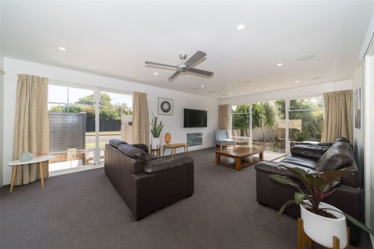Photo of property in 14 Lincoln Terrace, Hokowhitu, Palmerston North, 4410