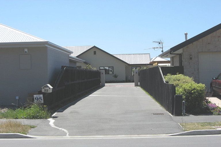 Photo of property in 22 Pohutukawa Crescent, Parklands, Christchurch, 8083