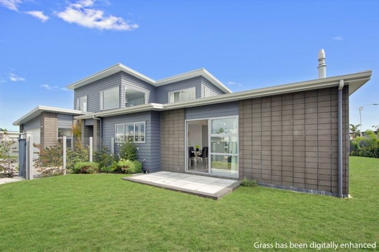 Photo of property in 2 Montia Close, Papamoa Beach, Papamoa, 3118