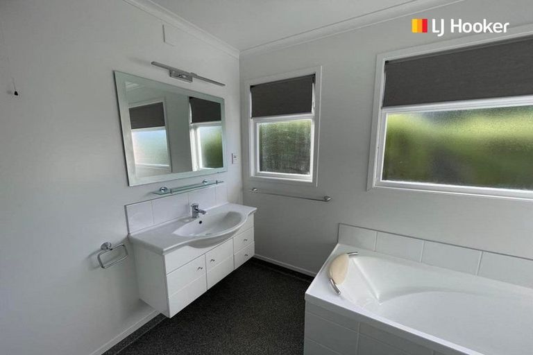 Photo of property in 20 Upland Street, Helensburgh, Dunedin, 9010