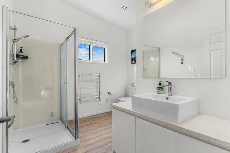 Photo of property in 4 Te Whai Street, Mangawhai Heads, Mangawhai, 0505