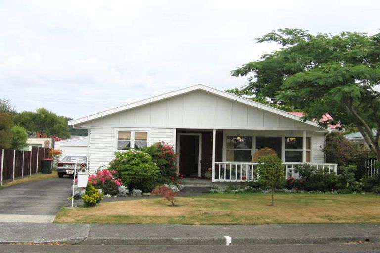 Photo of property in 25 Perry Street, Heretaunga, Upper Hutt, 5018