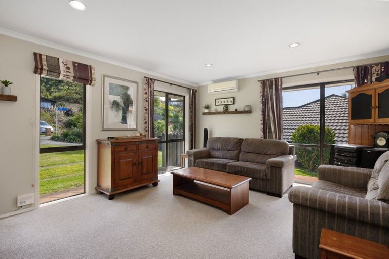 Photo of property in 16 Bateleur Close, Welcome Bay, Tauranga, 3112