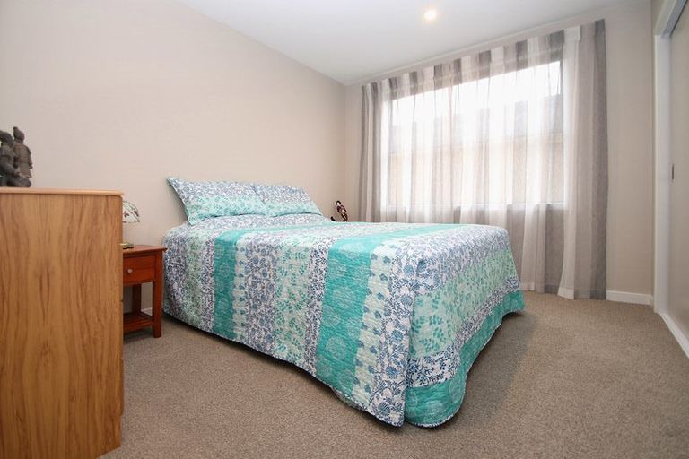 Photo of property in 28 Saint Pauls Drive, Brookfield, Tauranga, 3110