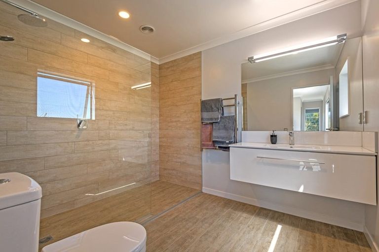 Photo of property in 5 Waka Tete Place, Waitarere, Levin, 5510