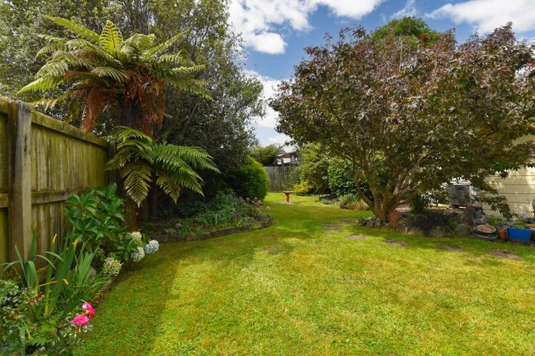 Photo of property in 17 Chapman Place, Fairy Springs, Rotorua, 3015