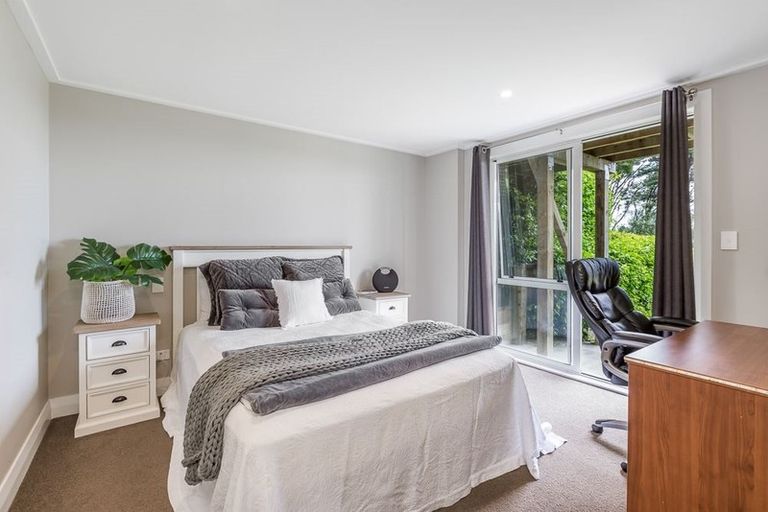 Photo of property in 373 Paremoremo Road, Paremoremo, Auckland, 0632