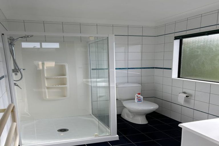 Photo of property in 12 Waterhouse Drive, Brooklyn, Wellington, 6021