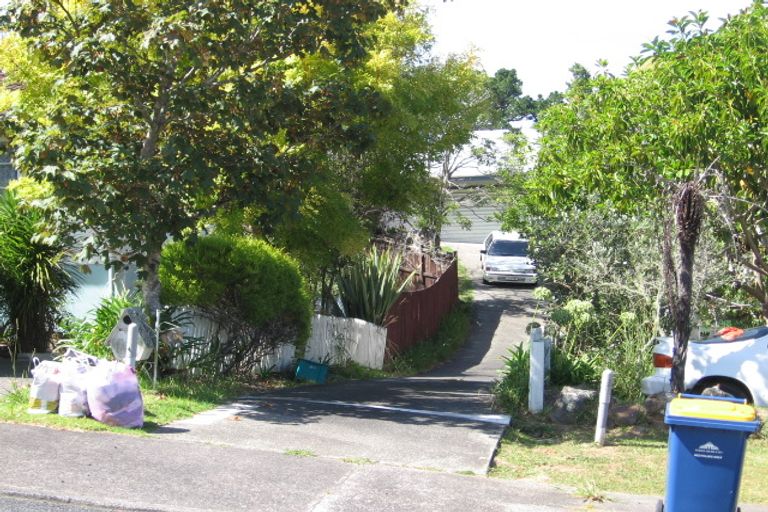 Photo of property in 19 Wilkinson Way, Browns Bay, Auckland, 0630