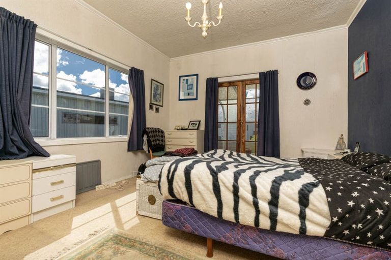 Photo of property in 49 Moffat Road, Red Beach, 0932