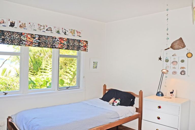 Photo of property in 62 Clinton Road, Tawharanui Peninsula, Matakana, 0986