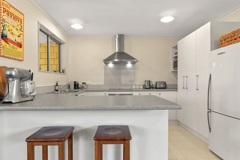 Photo of property in 14 Max Landing, Grandview Heights, Hamilton, 3200