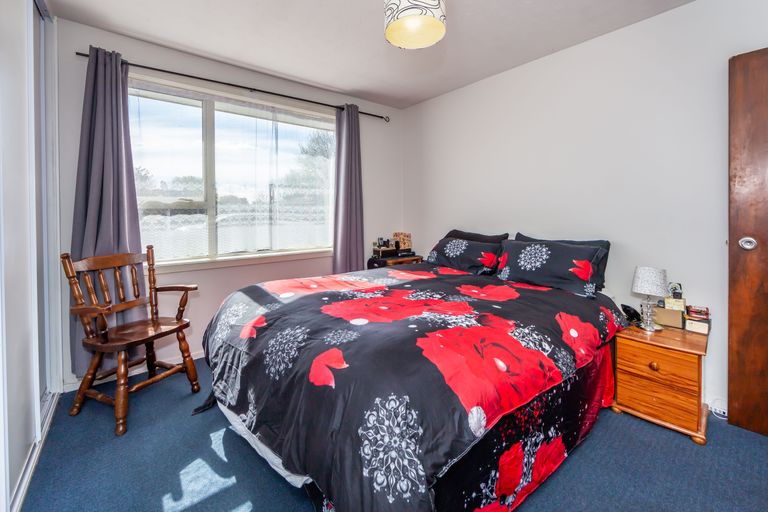 Photo of property in 1/2 Kidbrooke Street, Bromley, Christchurch, 8062