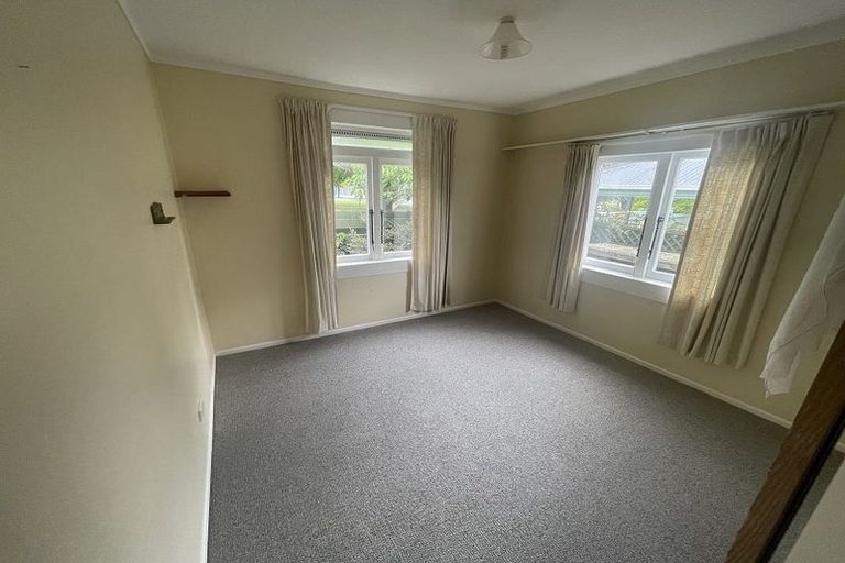 Photo of property in 1 North Avenue, Narrow Neck, Auckland, 0624