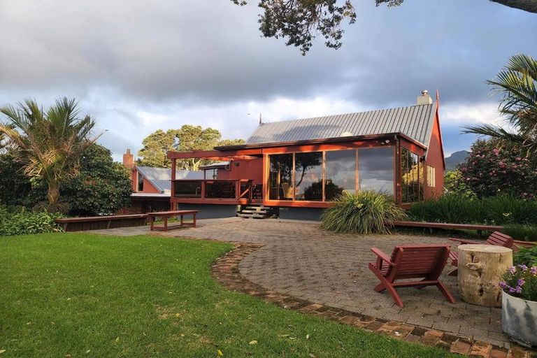 Photo of property in 56 Jans Terrace, Oakura, 4314