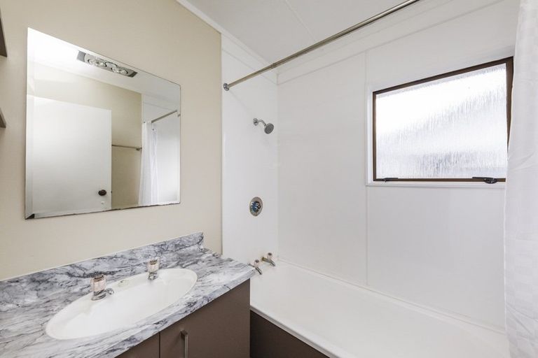 Photo of property in 7 Peter Hall Drive, Kelvin Grove, Palmerston North, 4414