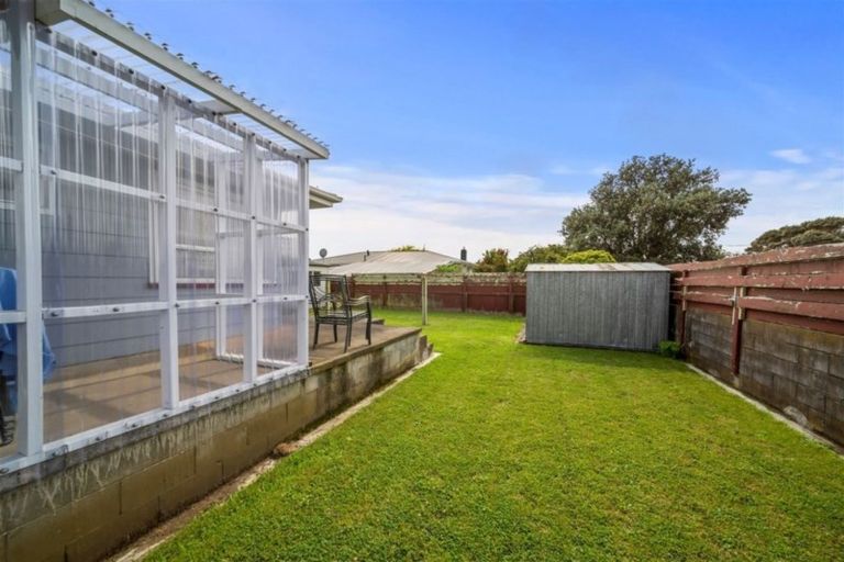 Photo of property in 2 Campbell Street, Hawera, 4610