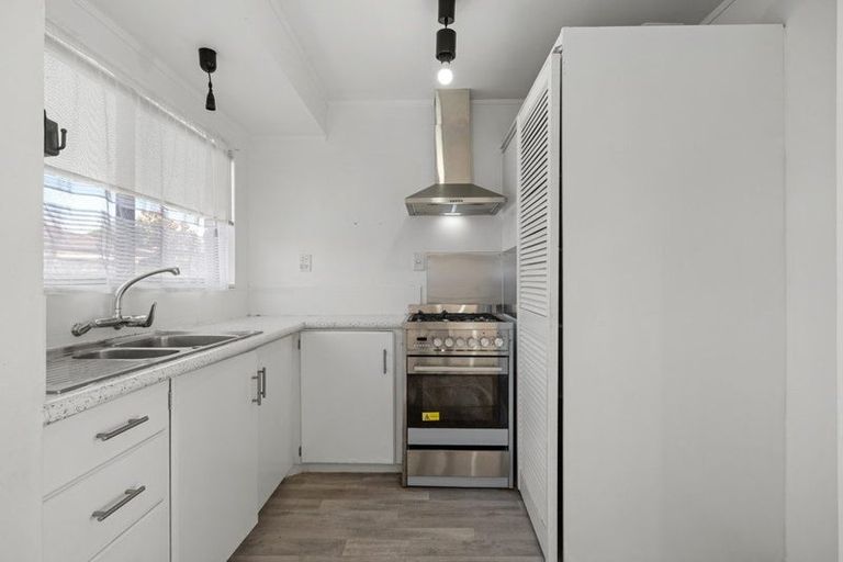 Photo of property in 1/30 Gloucester Road, Manurewa, Auckland, 2102