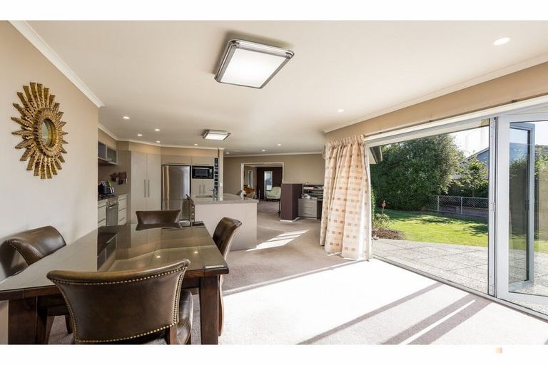 Photo of property in 200 High Street, Waimate, 7924