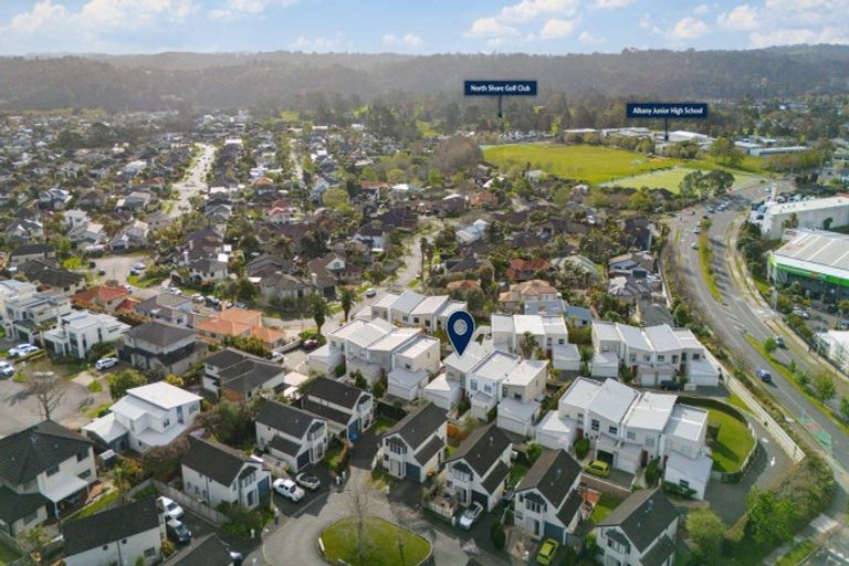 Photo of property in 18/40 Scarlet Oak Drive, Schnapper Rock, Auckland, 0632