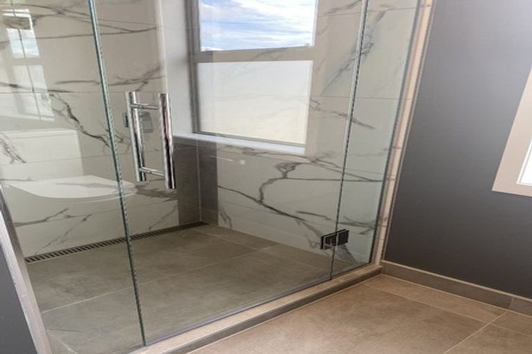 Photo of property in 9 John Reynolds Square, Hutt Central, Lower Hutt, 5010