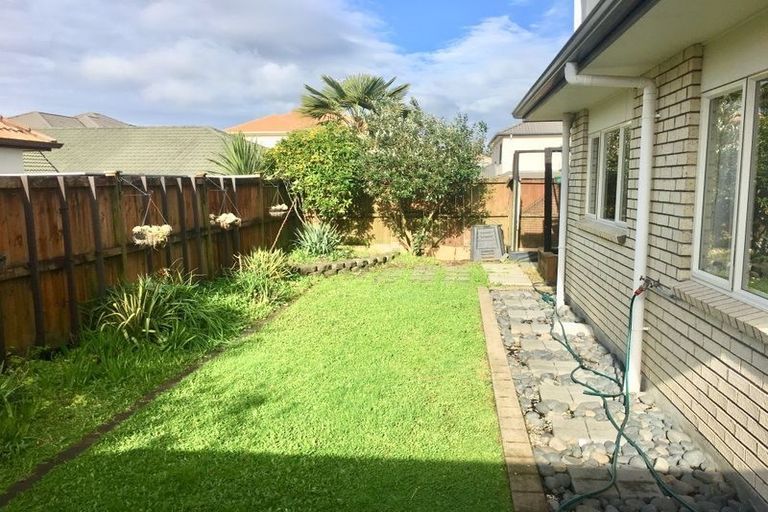 Photo of property in 321 Chapel Road, Flat Bush, Auckland, 2016